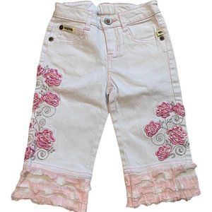 The English Roses White Capri Pants w/ Pink Flower